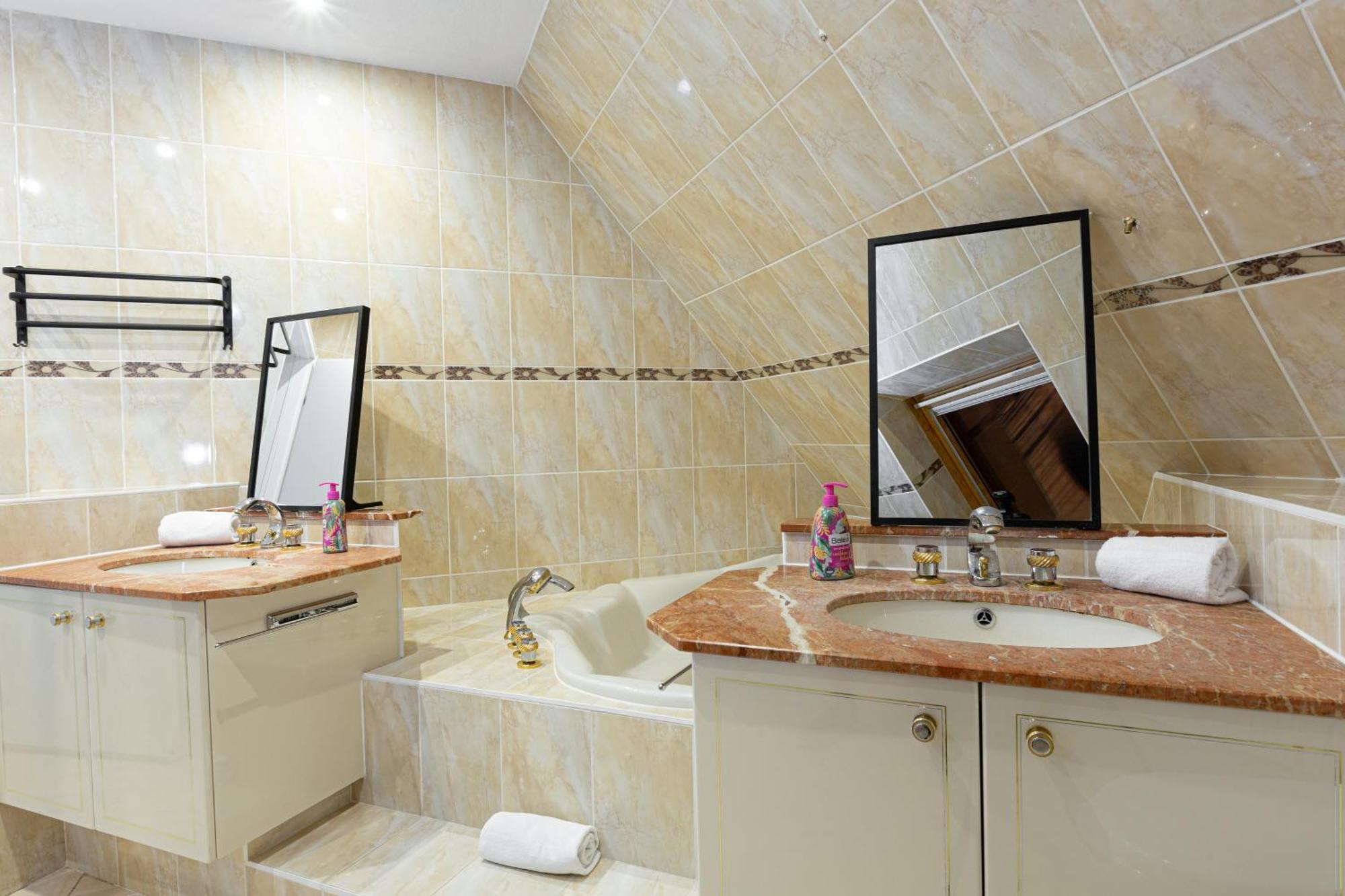 Gites Spa Strasbourg - Villa Ours - Spa Prive, Sauna, Borne D'Arcade, Babyfoot Ittenheim Exterior foto